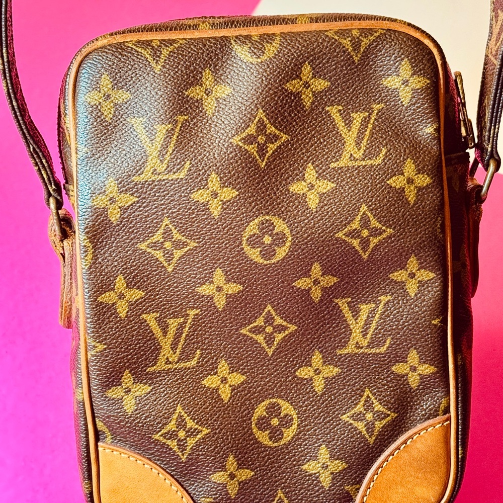 Louis Vuitton Brown and Tan Monogram Shoulder Bag - Picture 12 of 13